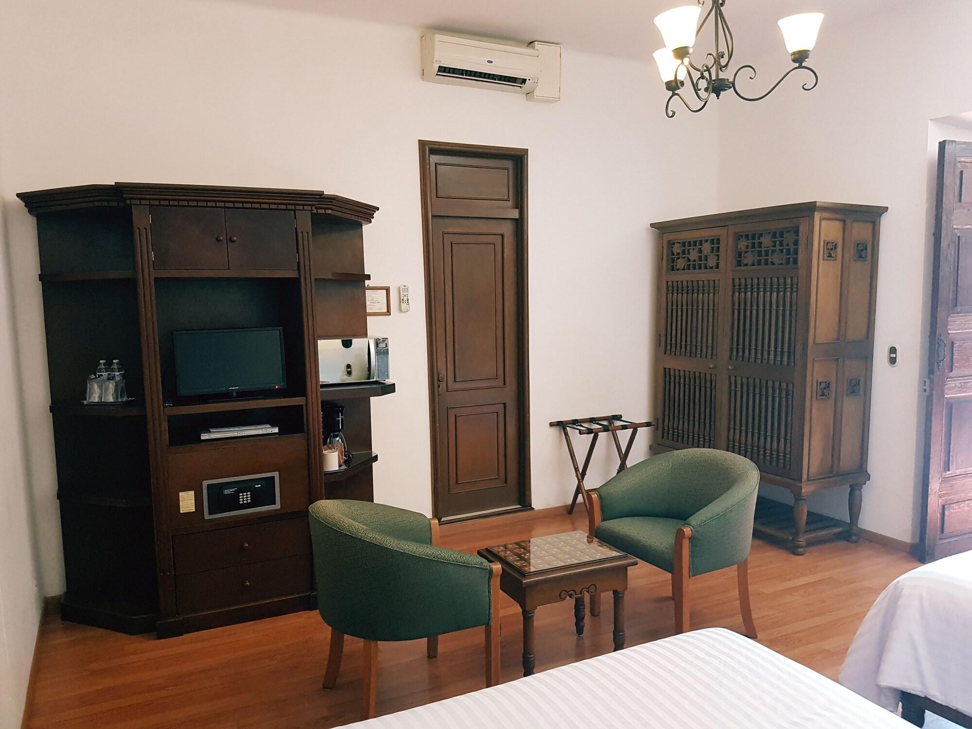 Hotel Mi Solar Centro Uruapan  Ngoại thất bức ảnh